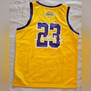 Lakers 23